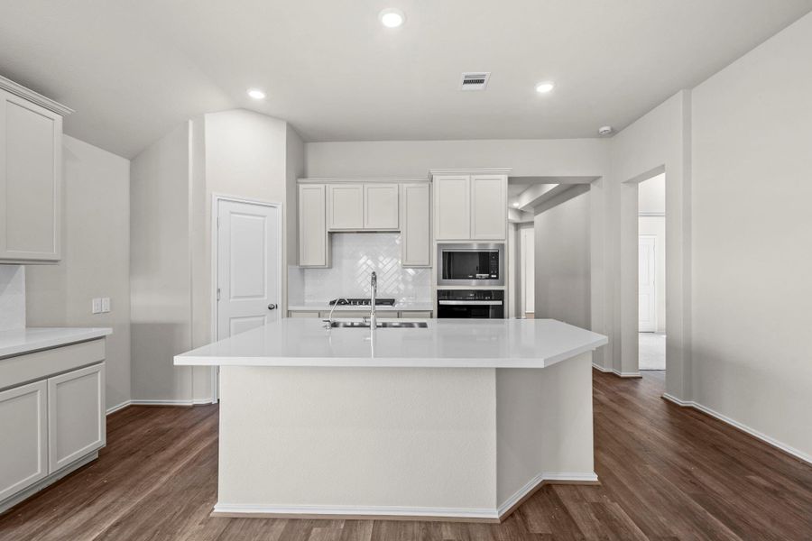 Furnished interior view inside a new home in Candela, Richmond (Image 12).