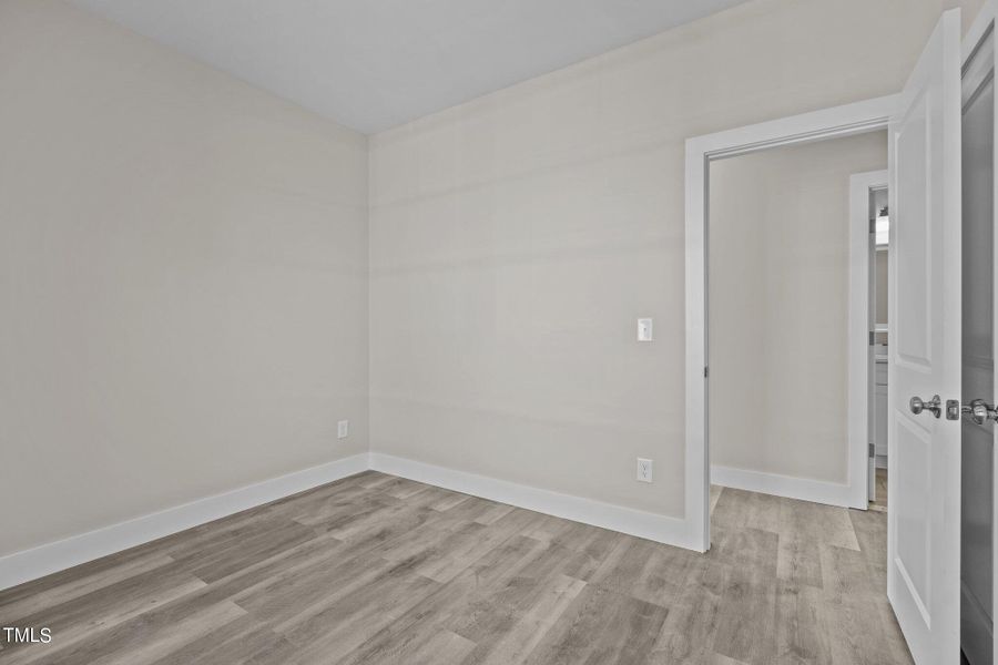 26-web-or-mls-DSC00280 26-web-or-mls-DSC00280