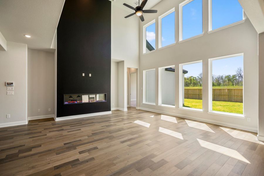 Spacious, unfurnished interior of a new home in Sienna 70' Lots, Missouri City (Image 45). Spacious, unfurnished interior of a new home in Sienna 70' Lots, Missouri City (Image 45).