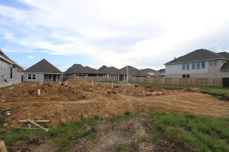 Every foundation at DWH is engineered and it’s inspected three times! We do not do “batch” testing. Rest easy knowing your foundation comes with a 10 year warranty. Every foundation at DWH is engineered and it’s inspected three times! We do not do “batch” testing. Rest easy knowing your foundation comes with a 10 year warranty.