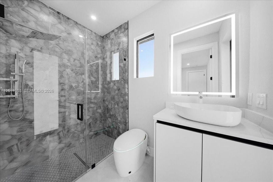 Furnished interior view inside a new home in , Cape Coral (Image 7).