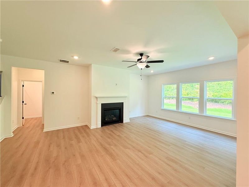 Spacious, unfurnished interior of a new home in Creekside, Dawsonville (Image 16). Spacious, unfurnished interior of a new home in Creekside, Dawsonville (Image 16).