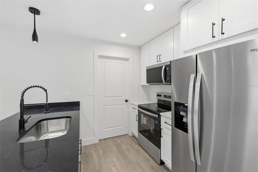 Furnished interior view inside a new home in , Crystal River (Image 9).