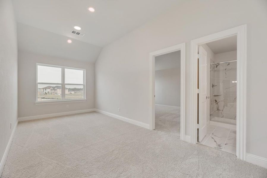 Representative unfurnished interior of a home built from the Royal Martinique by Grand Homes in Prairie Ridge, Venus (Image 22). Representative unfurnished interior of a home built from the Royal Martinique by Grand Homes in Prairie Ridge, Venus (Image 22).