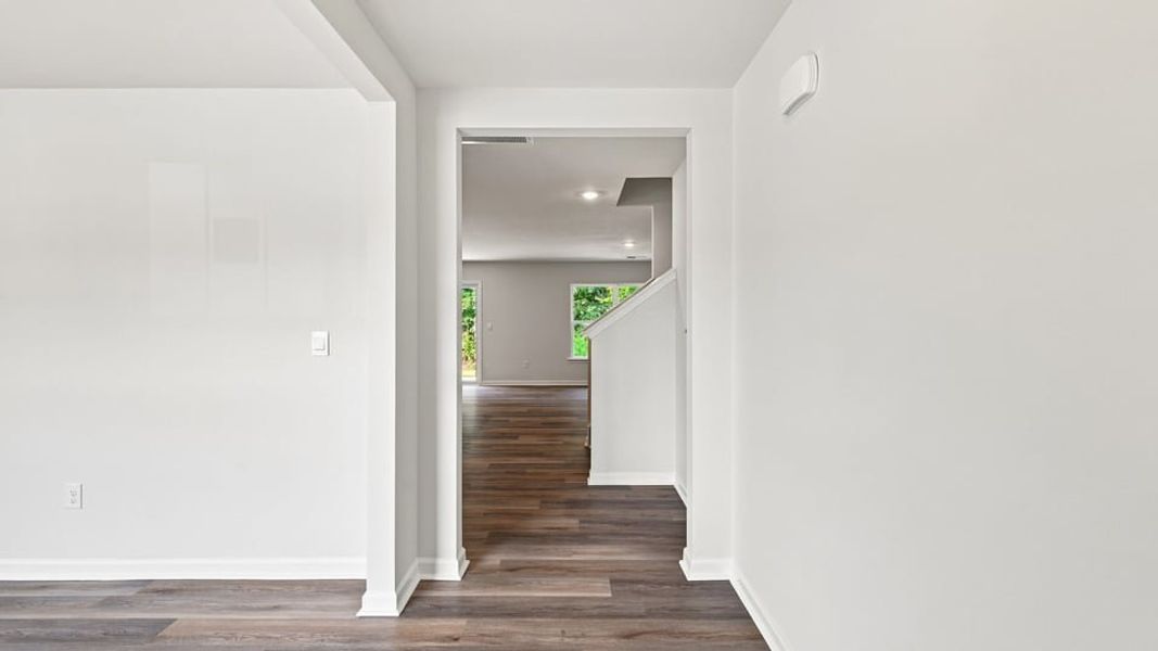 Spacious, unfurnished interior of a new home in Bentley Park, Greenwood (Image 15).