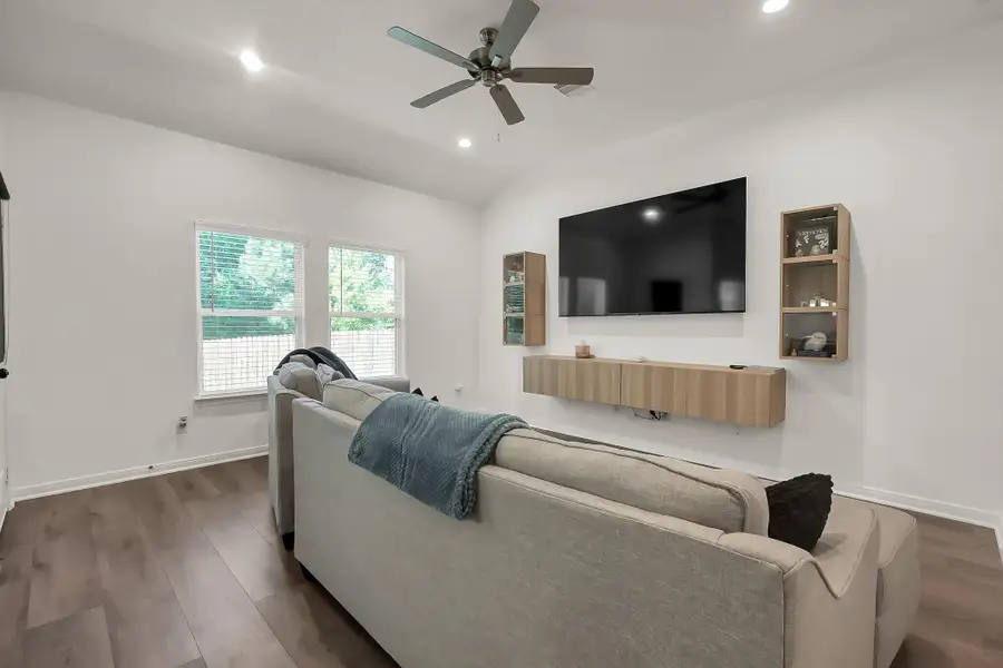 Furnished interior view inside a new home in Lexington Heights, Willis (Image 18).