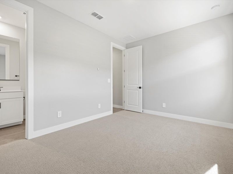 Spacious, unfurnished interior of a new home in Abel Ranch Reserve Series, Goodyear (Image 13).