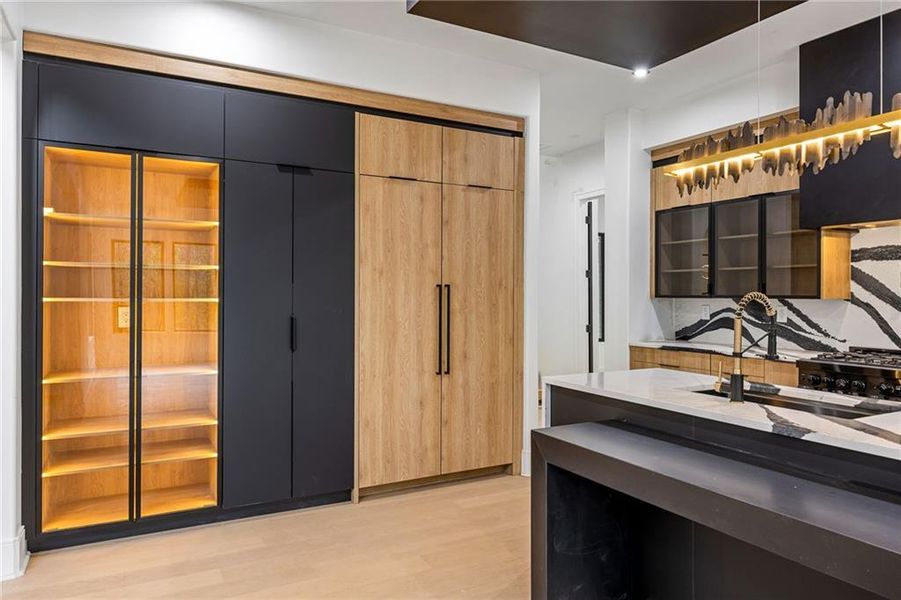 Furnished interior view inside a new home in , Alpharetta (Image 11).