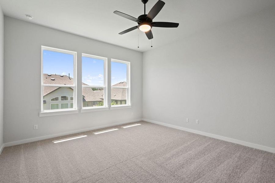Spacious, unfurnished interior of a new home in Lariat, Liberty Hill (Image 24).