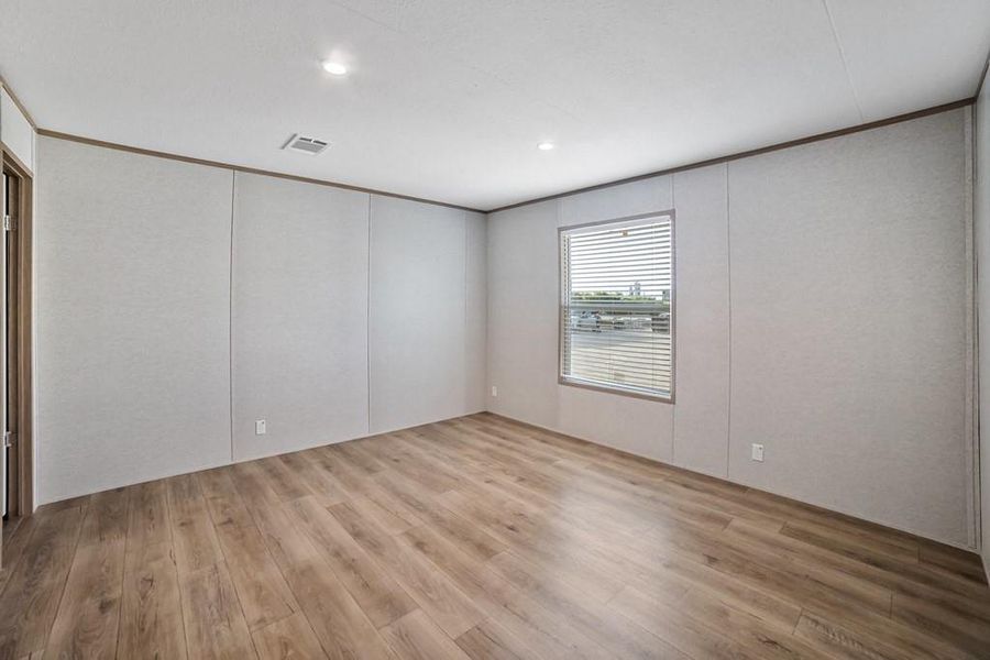 Spacious, unfurnished interior of a new home in , Runaway Bay (Image 21). Spacious, unfurnished interior of a new home in , Runaway Bay (Image 21).