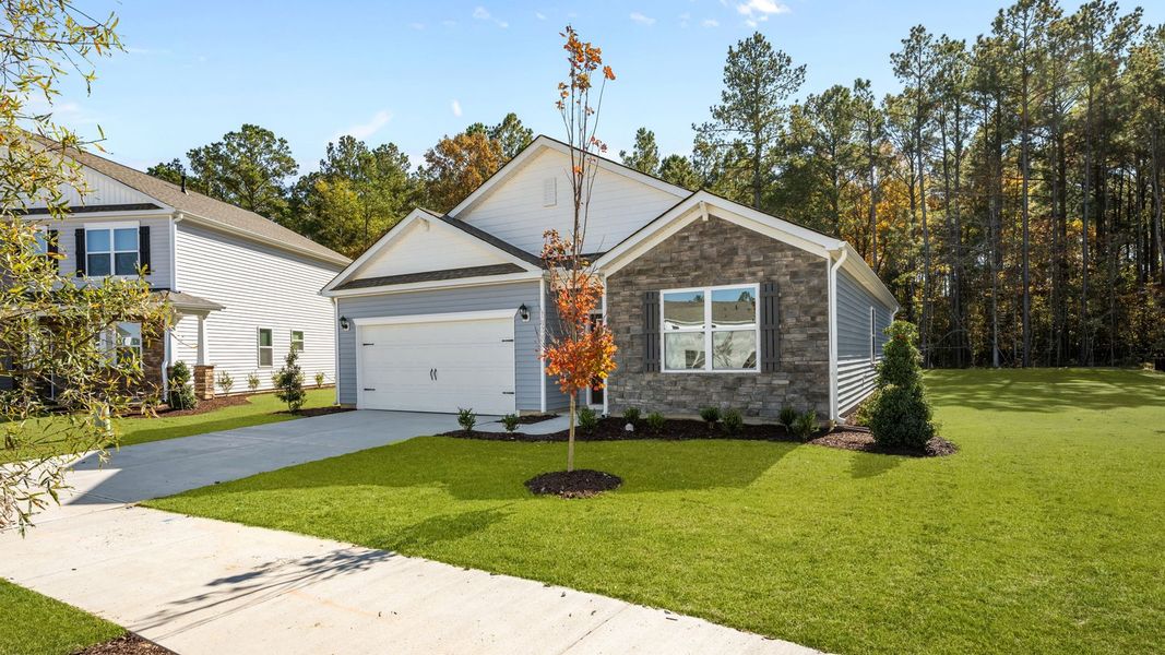 Front exterior of a new home in West New Bern, New Bern, NC, highlighting curb appeal (Image 18).