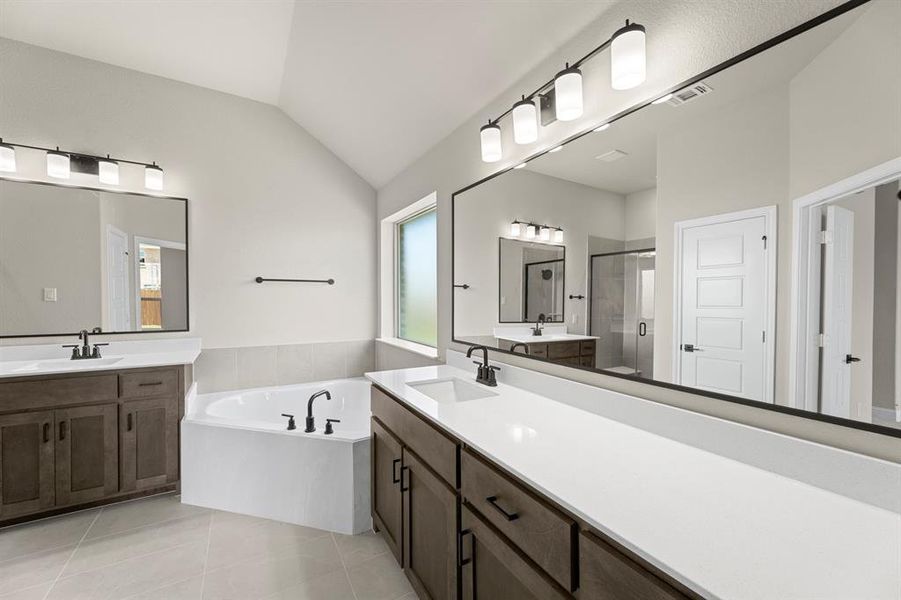 DFW-Lovers Landing-Concept 2267-238 Harmony Avenue-Bath4-Risewell Homes DFW-Lovers Landing-Concept 2267-238 Harmony Avenue-Bath4-Risewell Homes