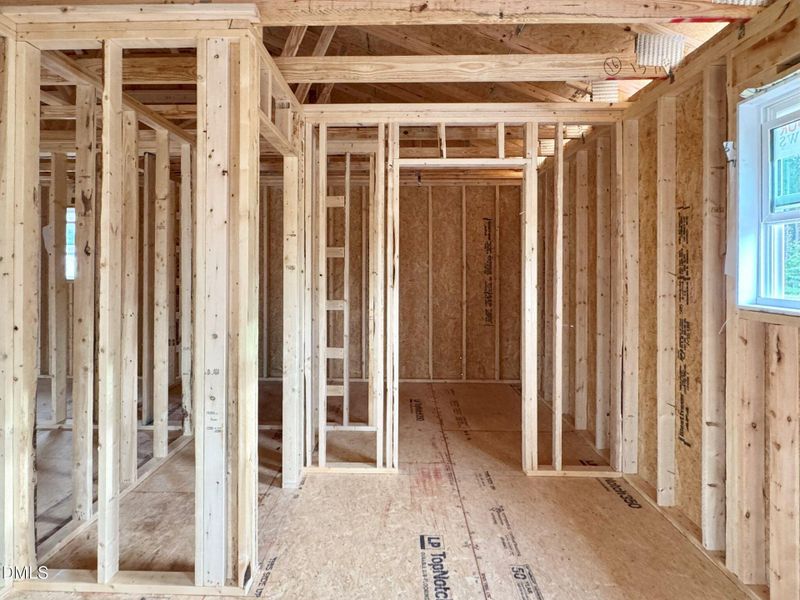 20250928_213113939_iOS 1