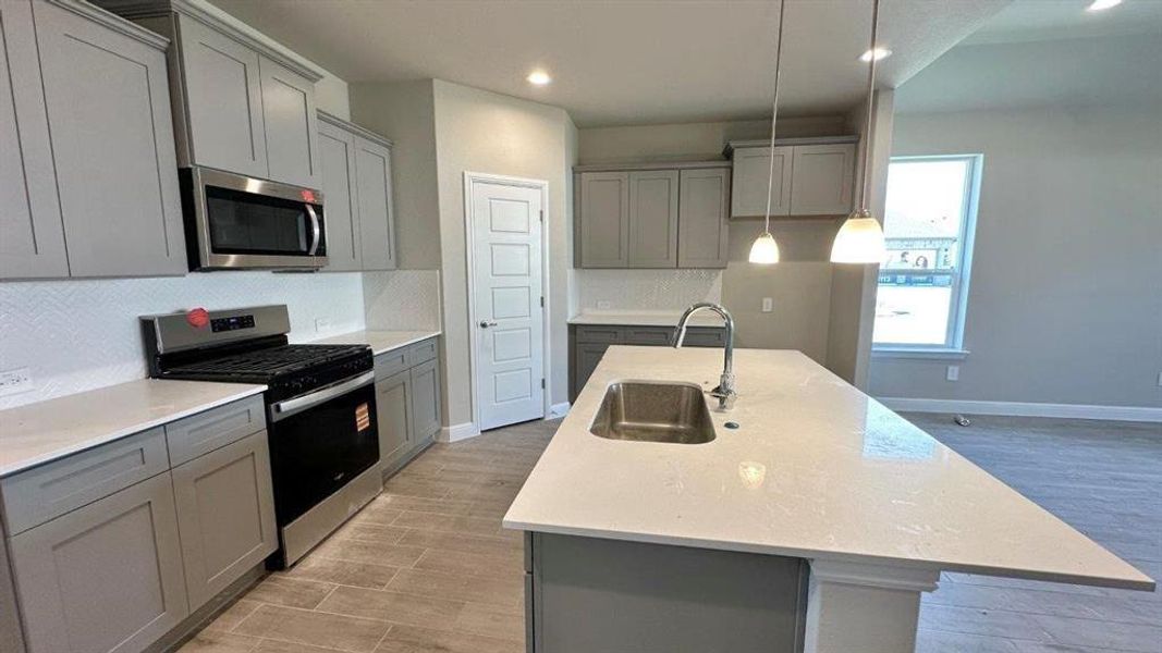 Furnished interior view inside a new home in Rock Creek Ranch, Fort Worth (Image 5). Furnished interior view inside a new home in Rock Creek Ranch, Fort Worth (Image 5).