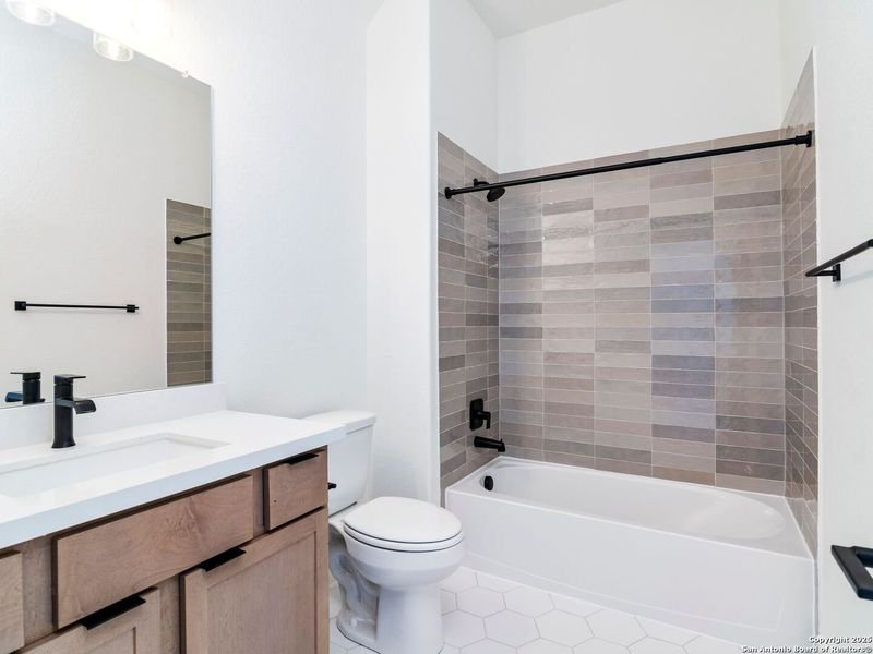 Image 47 of a home in Verandas at the Rim.