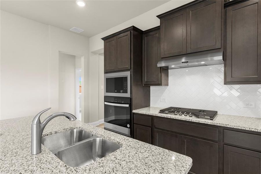 14. 3960 Allred - Kitchen (3) 14. 3960 Allred - Kitchen (3)