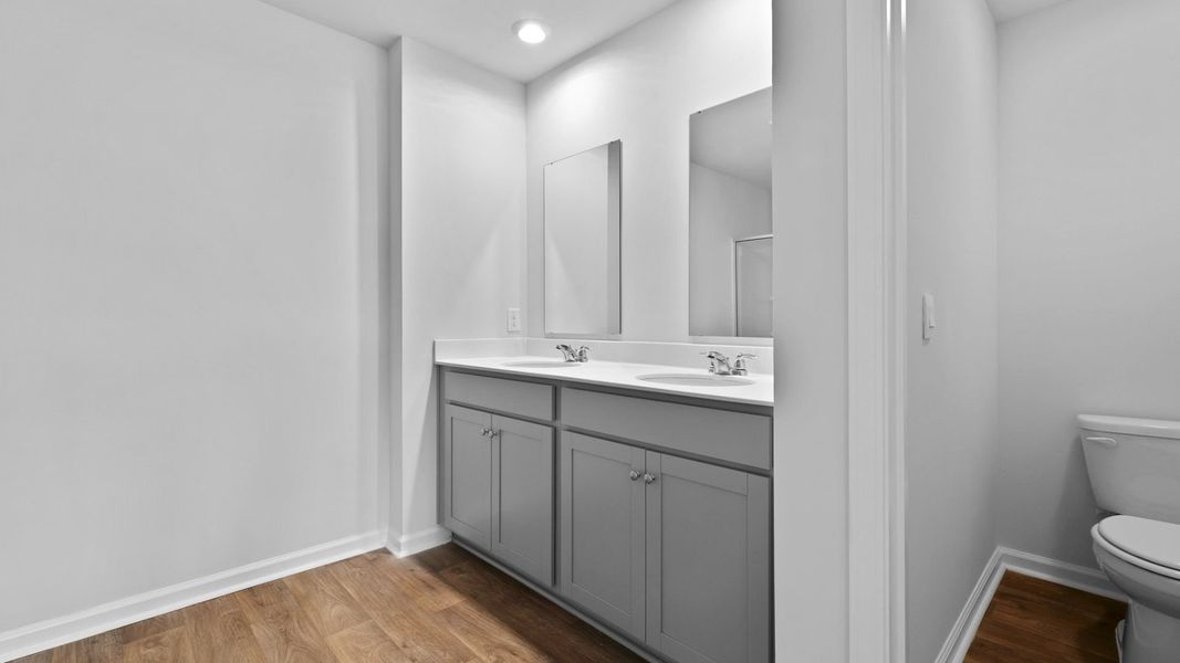 Representative furnished interior of a home built from the ROBIE by D.R. Horton in Hillcrest, Ravenel (Image 10).