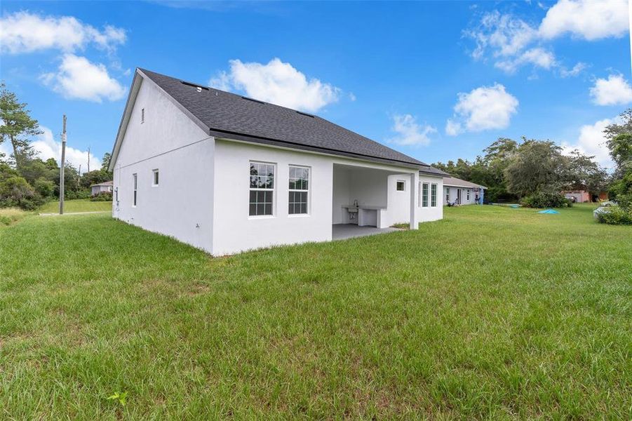 Exterior details and patio area of a home in , Ocala (Image 23).