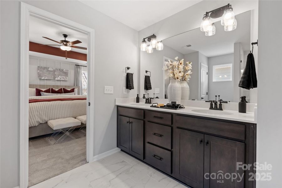 Representational photoPrimary bath