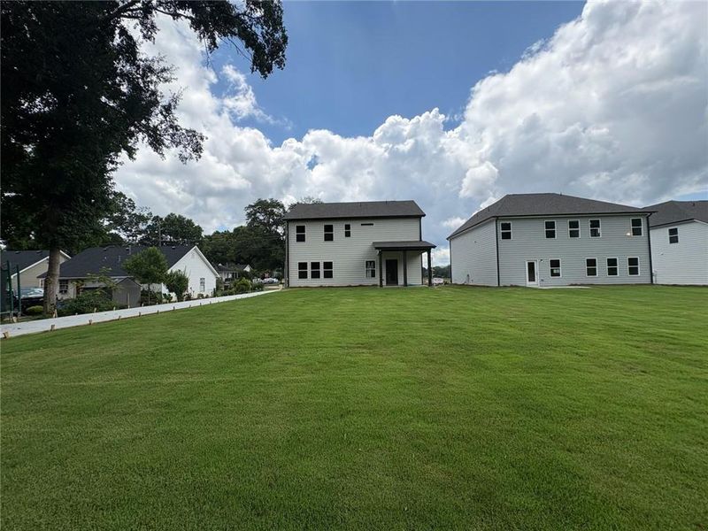 Exterior details and patio area of a home in Greenefield, Cartersville (Image 17).