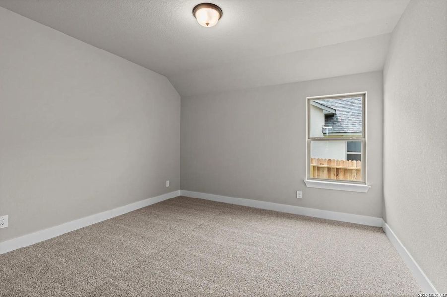 Spacious, unfurnished interior of a new home in Ventana - 60', Bulverde (Image 15).