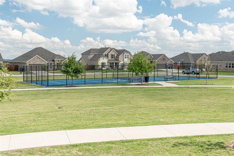 Community amenities in , Celina (Image 32).