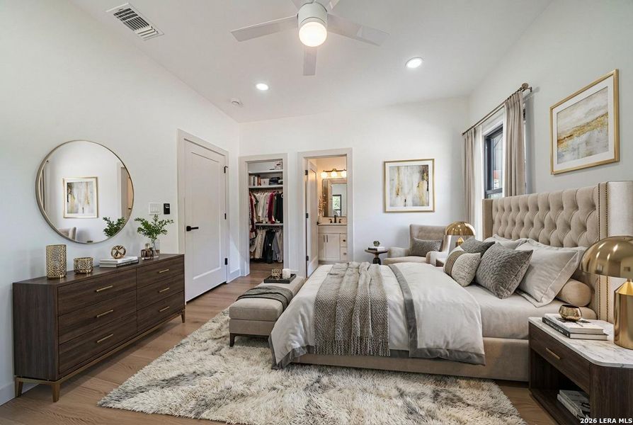 Furnished interior view inside a new home in , Bandera (Image 23).