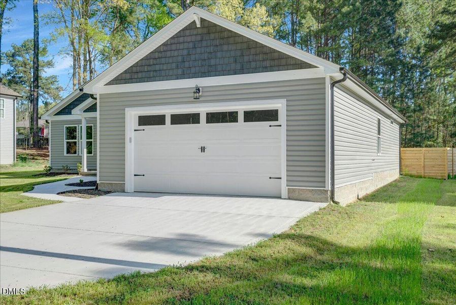 125 Davis St Front 125 Davis St Front