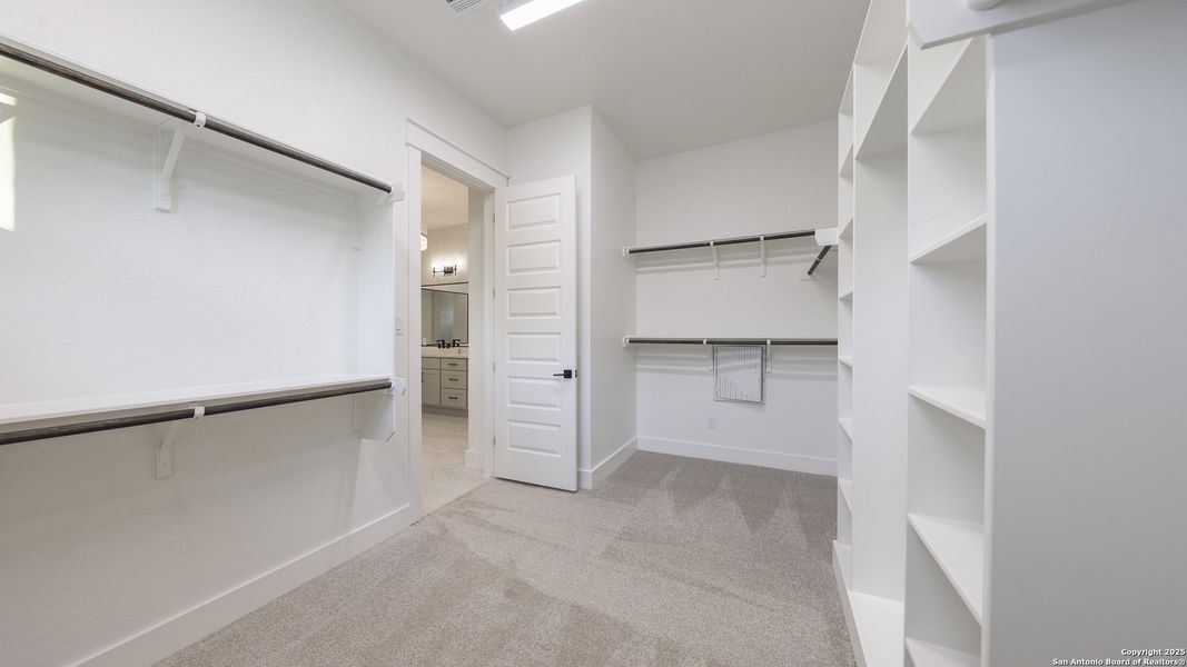 Image 41 of a home in .