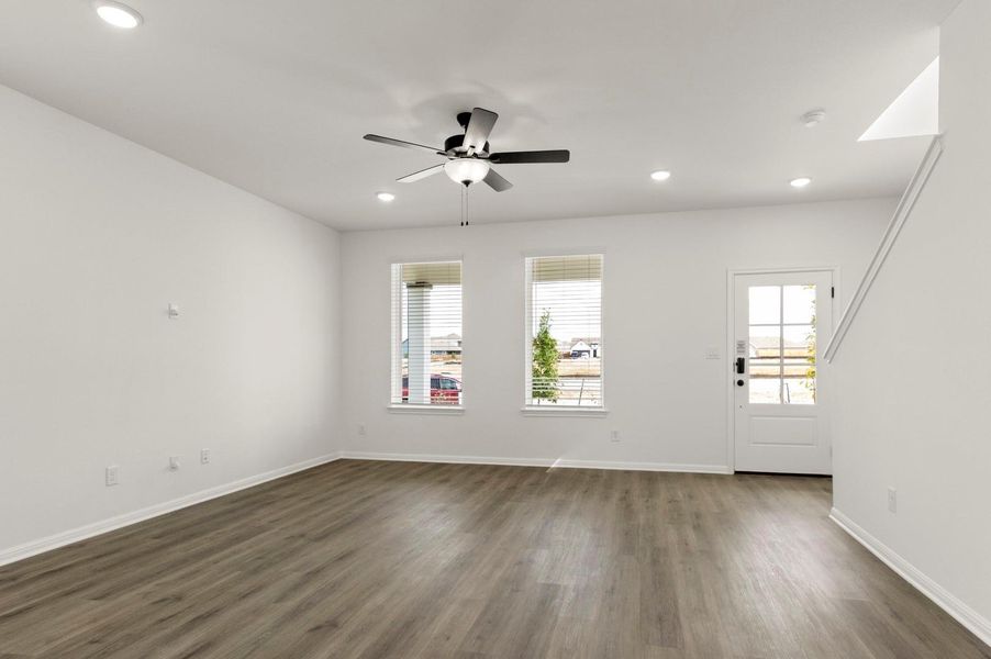 Spacious, unfurnished interior of a new home in Trace, San Marcos (Image 28).