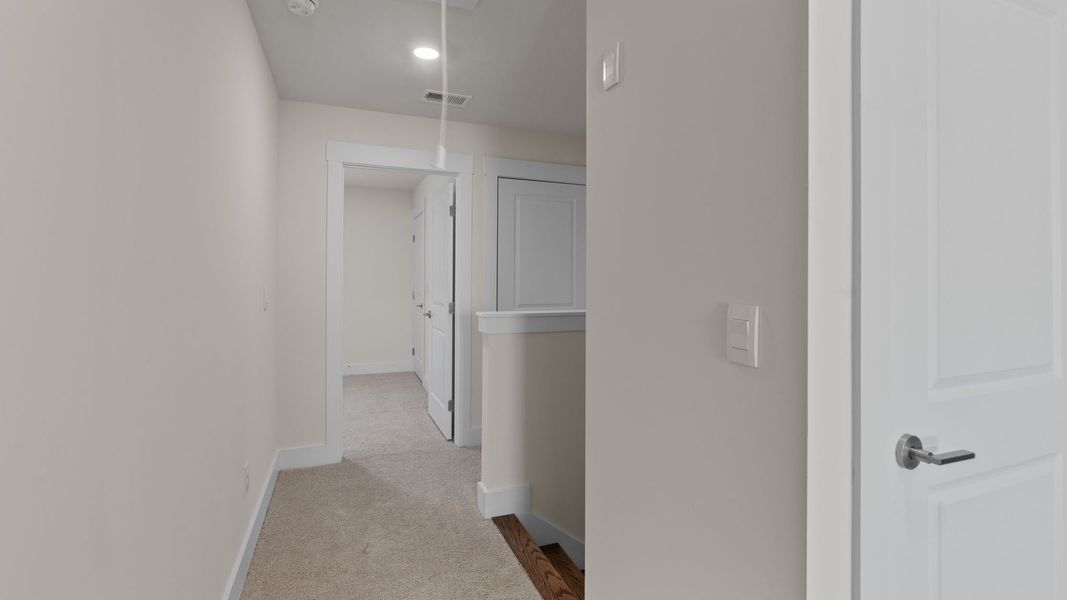 Spacious, unfurnished interior of a new home in Harbor Crest, Ooltewah (Image 14).