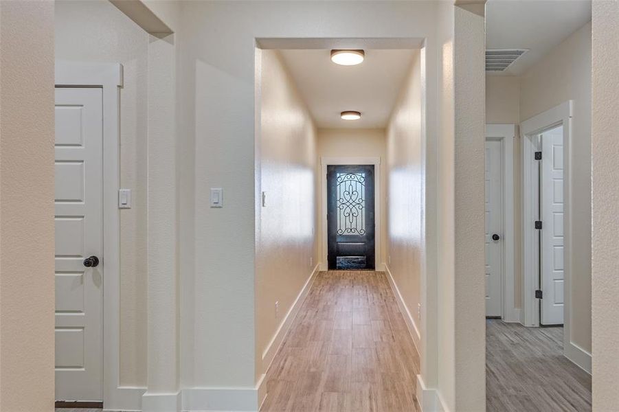 Spacious, unfurnished interior of a new home in , Fort Worth (Image 16).