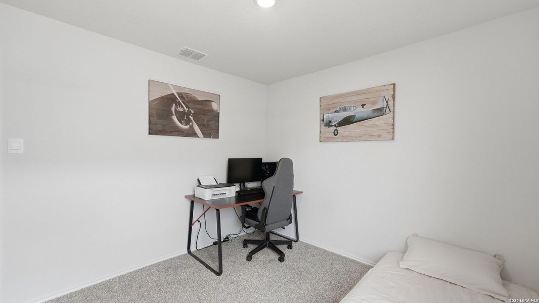 Furnished interior view inside a new home in Ladera, Luling (Image 28).