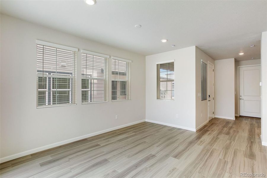 Spacious, unfurnished interior of a new home in , Berthoud (Image 20).