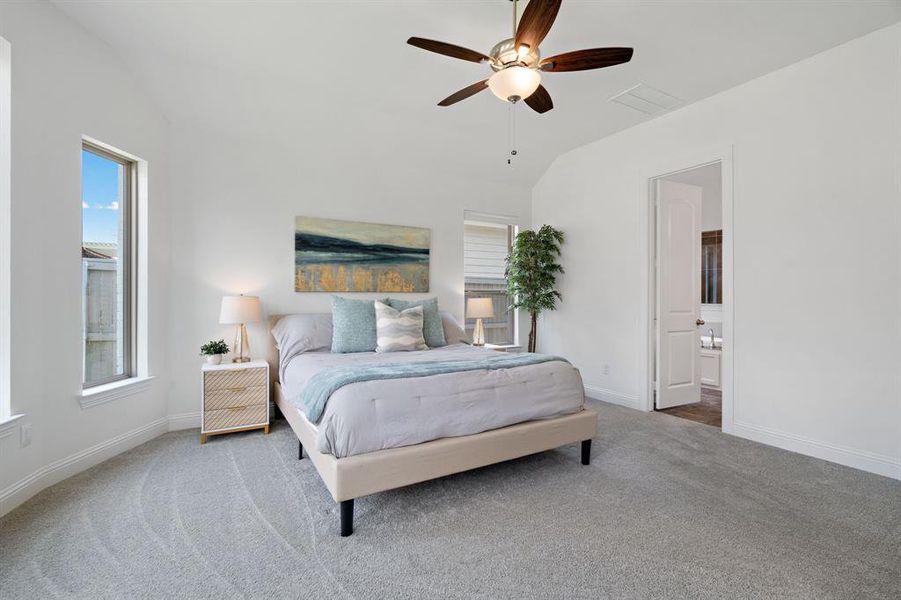 The primary bedroom is super spacious with a gorgeous ensuite and huge closet! The primary bedroom is super spacious with a gorgeous ensuite and huge closet!