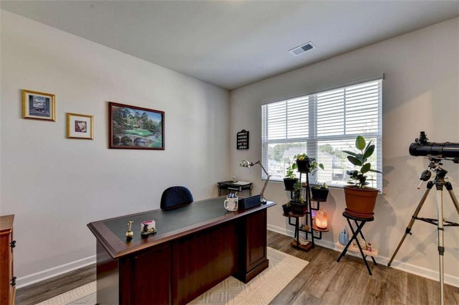 Furnished interior view inside a new home in Twin Lakes, Hoschton (Image 8).