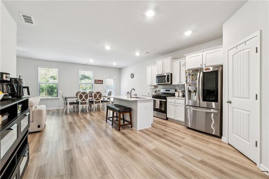 Furnished interior view inside a new home in Bracknell, Loganville (Image 9). Furnished interior view inside a new home in Bracknell, Loganville (Image 9).