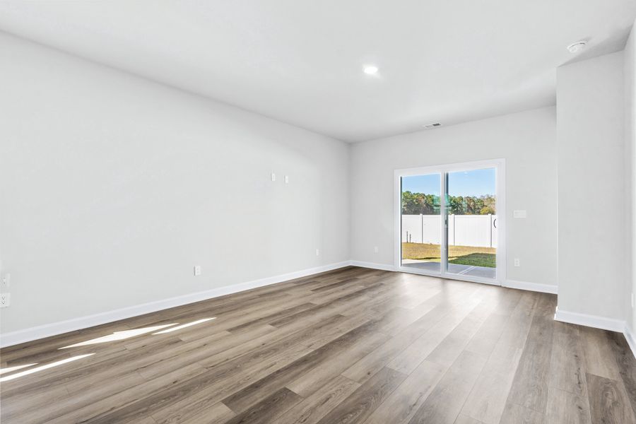 Spacious, unfurnished interior of a new home in Cypress Ridge - The Boardwalk Series, Longs (Image 17).