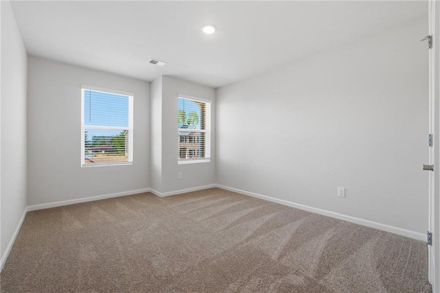 Spacious, unfurnished interior of a new home in Parkway James, Snellville (Image 15). Spacious, unfurnished interior of a new home in Parkway James, Snellville (Image 15).