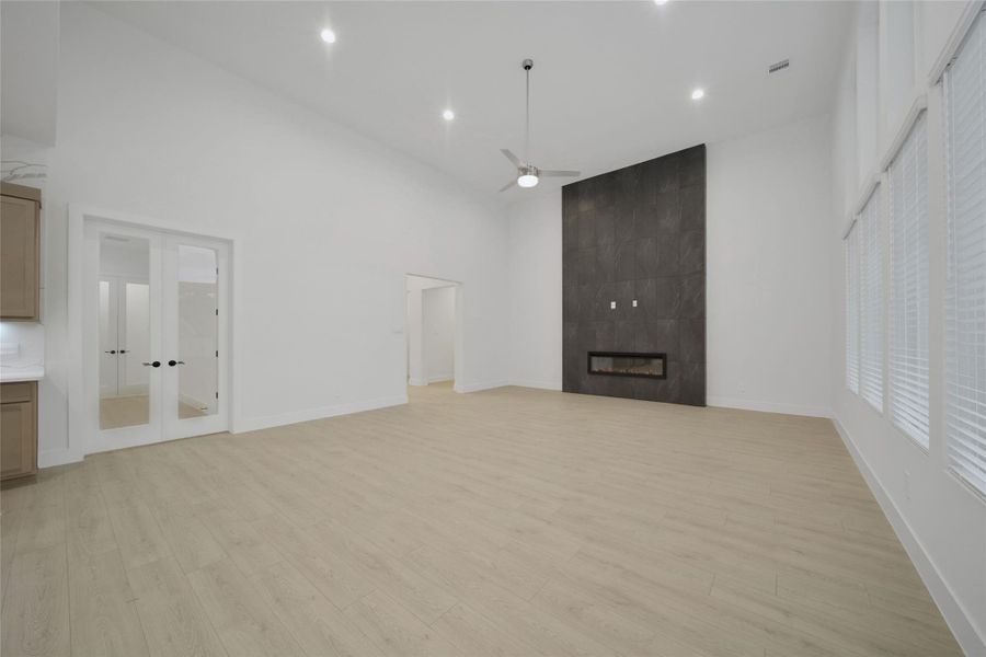 Spacious, unfurnished interior of a new home in Butlers Bend Estates, Pinehurst (Image 27).