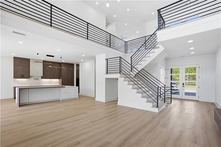 Spacious, unfurnished interior of a new home in , Duluth (Image 69).