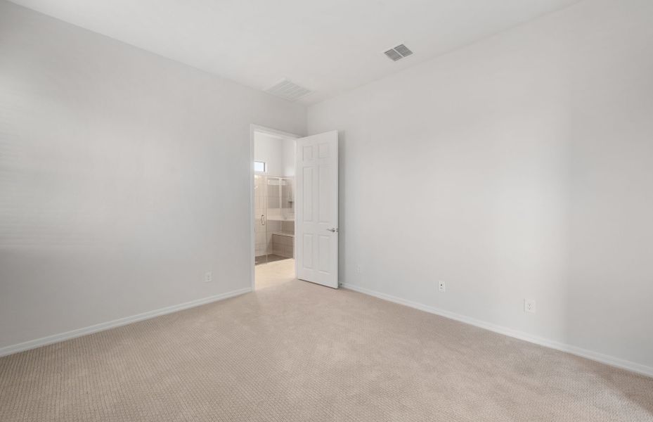 Spacious, unfurnished interior of a new home in Sun City Festival, Buckeye (Image 16).