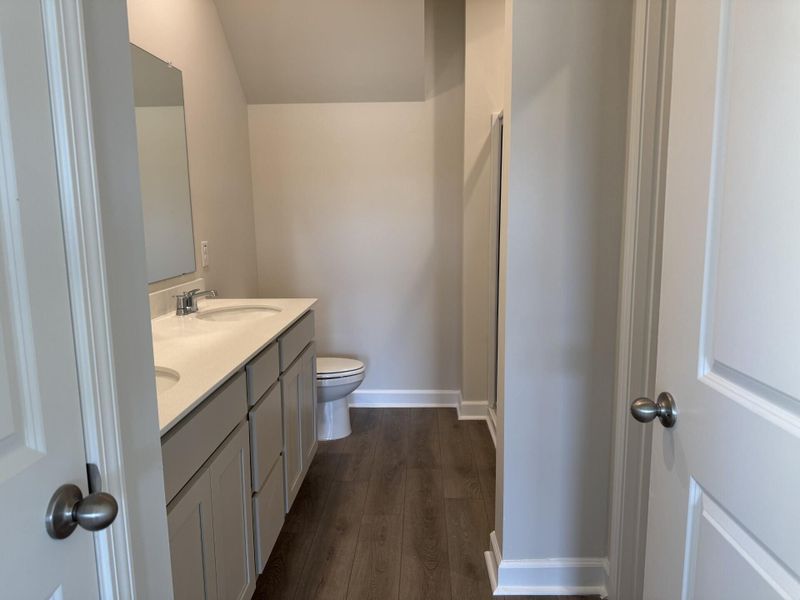 Furnished interior view inside a new home in , Ravenel (Image 8).