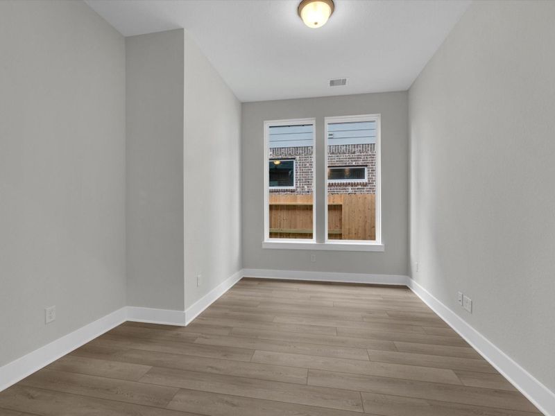 Spacious, unfurnished interior of a new home in Oakhill Reserve, Tomball (Image 15). Spacious, unfurnished interior of a new home in Oakhill Reserve, Tomball (Image 15).