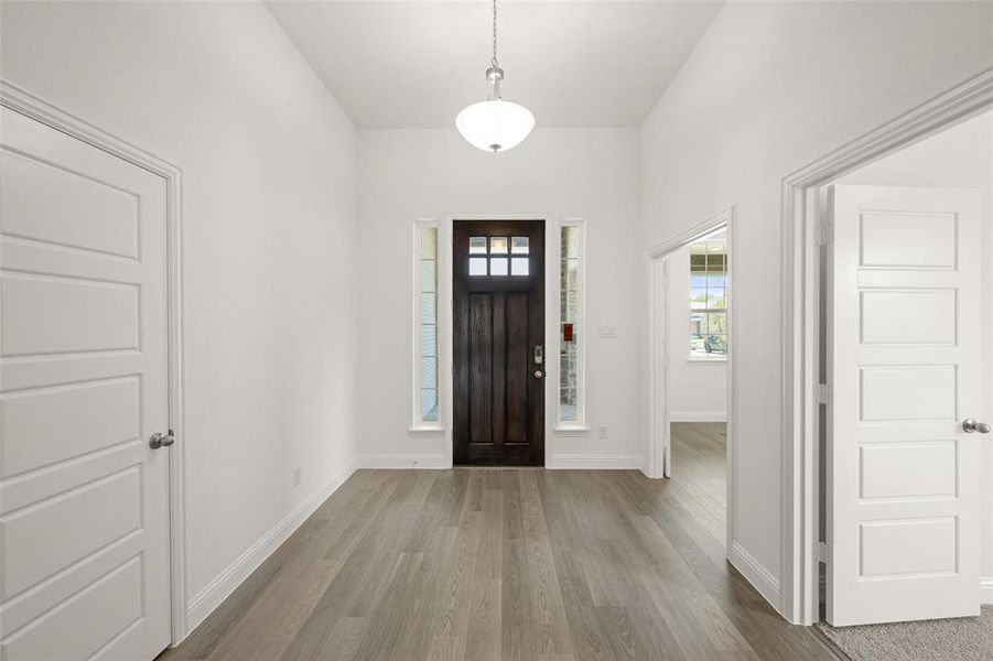 Spacious, unfurnished interior of a new home in Kentsdale Farms, DeSoto (Image 30).