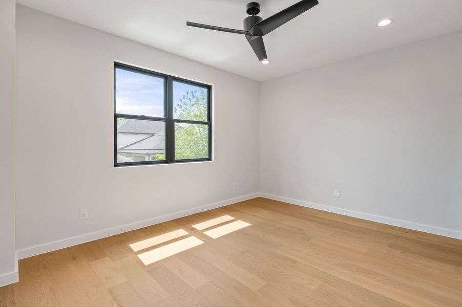 Spacious, unfurnished interior of a new home in , Houston (Image 21).