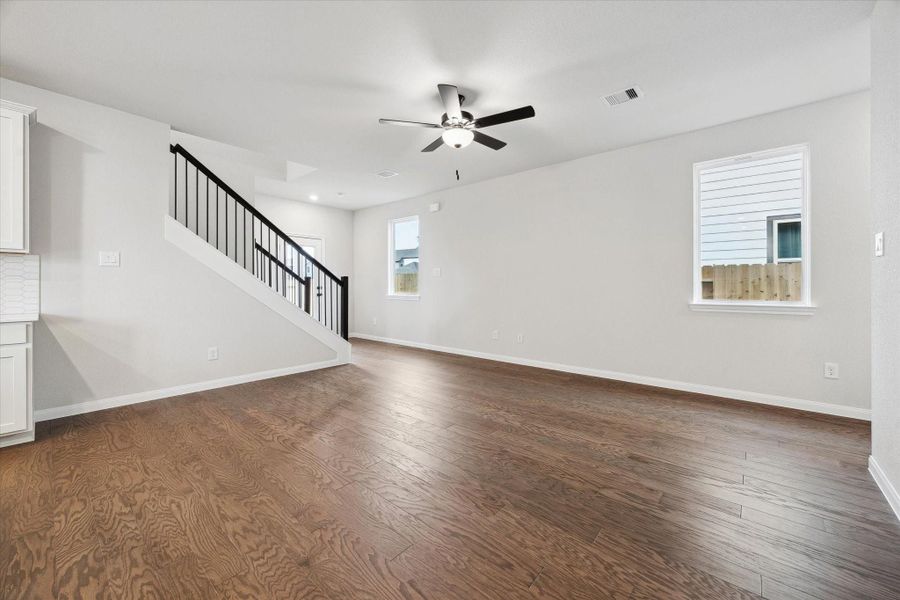 Spacious, unfurnished interior of a new home in Elyson, Katy (Image 18).