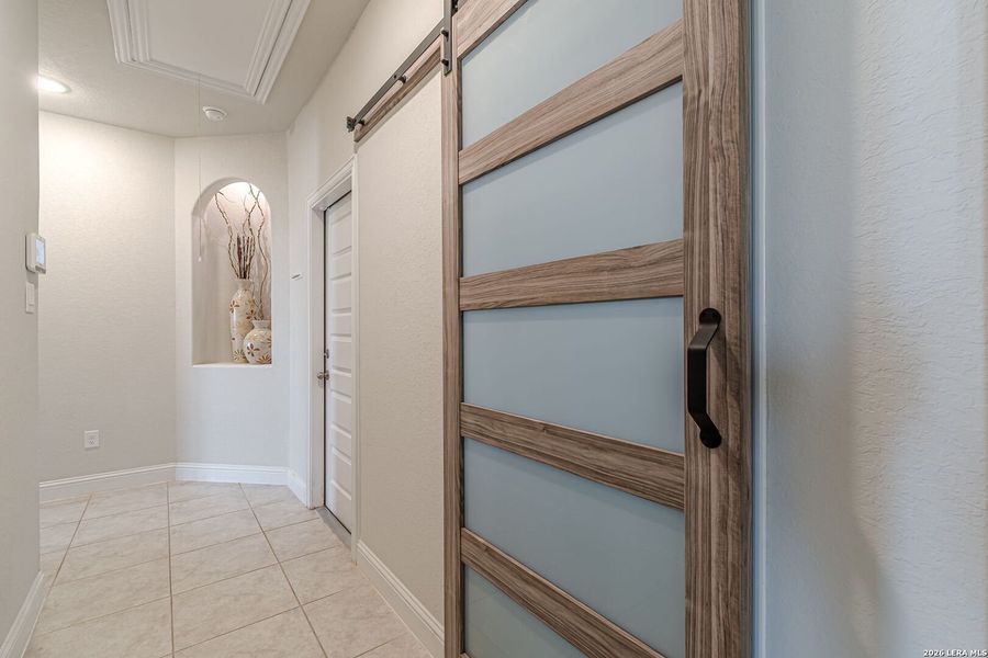 Close-up of interior finishes inside a home in , San Antonio (Image 20).