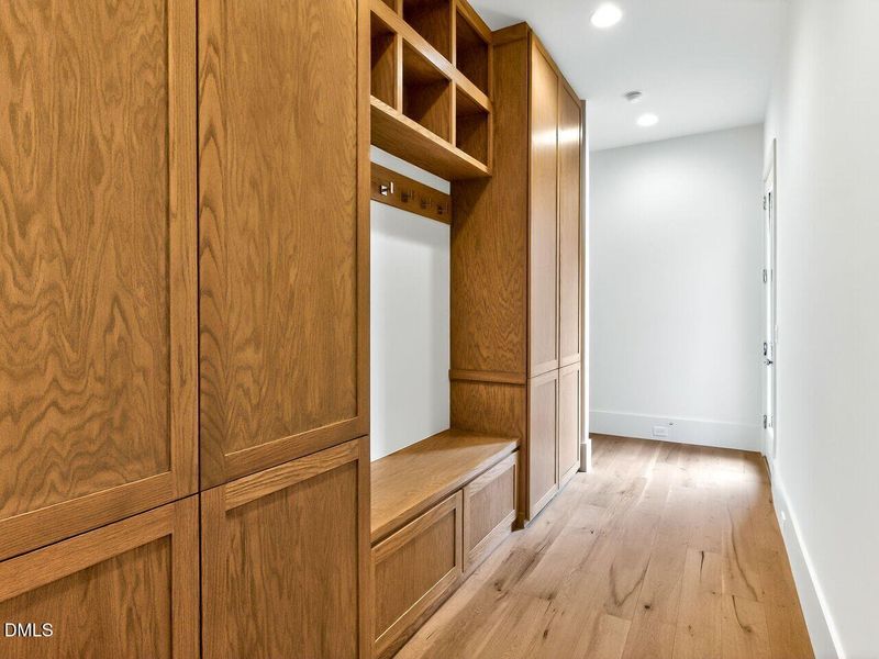 039-1280x960-mudroom-back-hallway