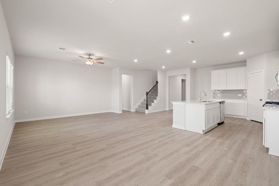 Image 21 of a home in Sunterra.